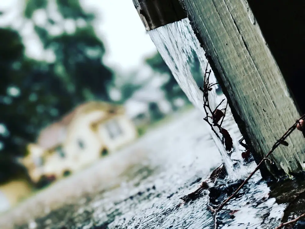 Seamless Gutter Installation